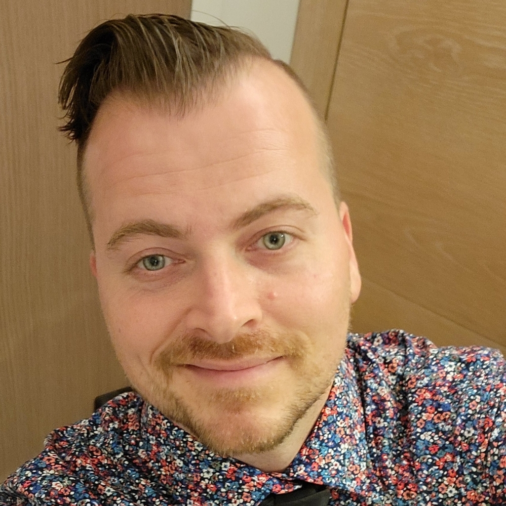 Meet your Posher, Chris